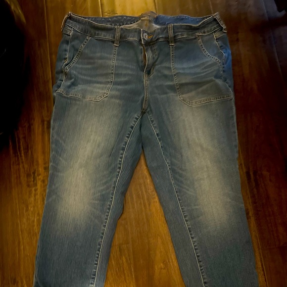 torrid Denim - TORRID STRETCH JEANS CROP sz 16